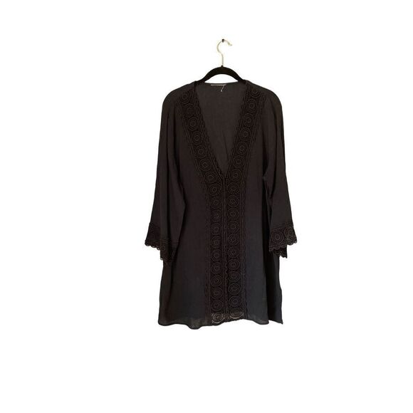 Cover-up unbranded black crochet trimmed Causey/BoHo swim/beach cover-up - Picture 1 of 4